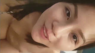 Bokep Terbaru ABG Amoy Cantik Nyepong Lanjut Doggy