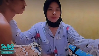 Tante Hijab Ritual Sebelum Tidur