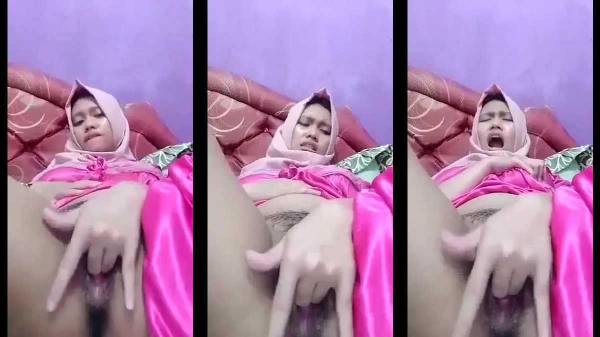 Video Bokep Hijab Sangean Meki Bulu Lebat Colmek